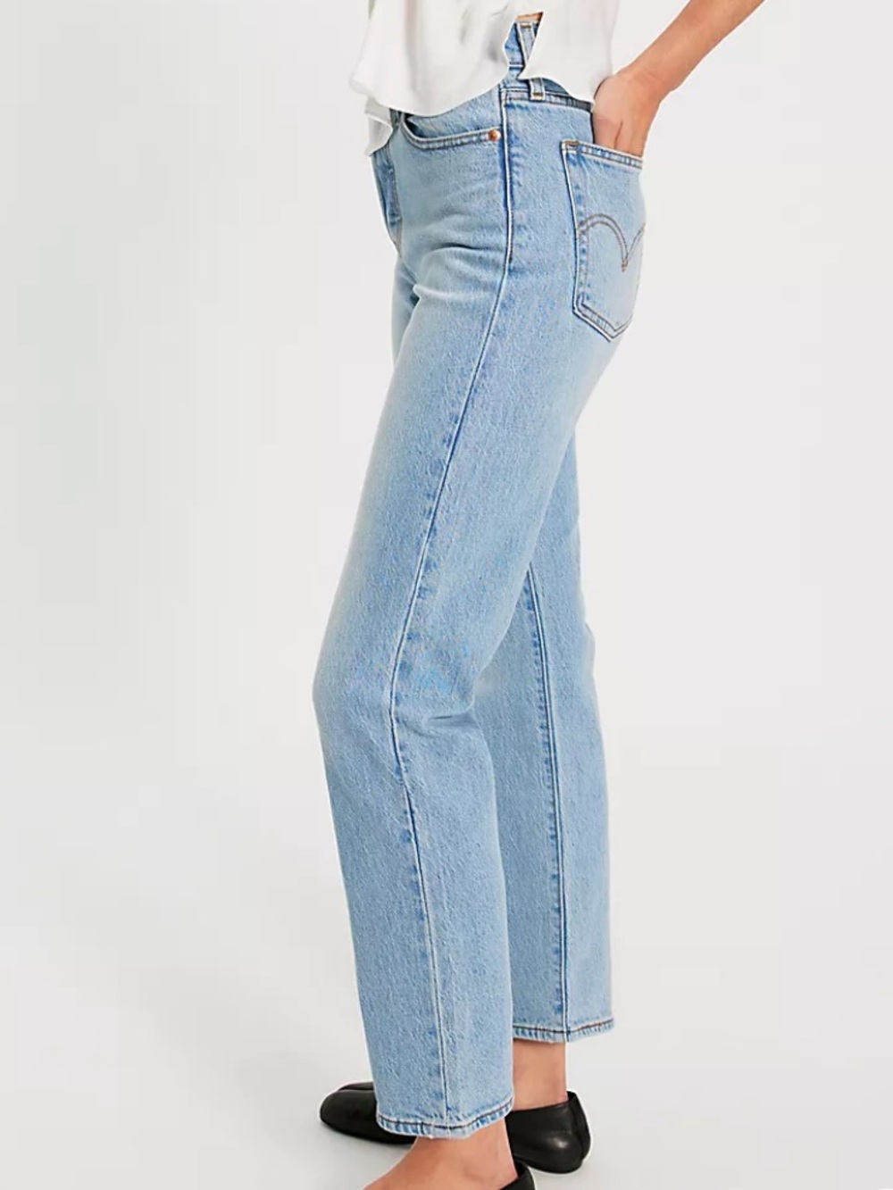Free People Levi’s Premium Wedgie Straight Jeans Size 27 Distressed